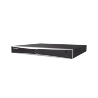 NVR 12 Megapixel (4K) / 8 canales IP / 8 Puertos PoE+ / AcuSense (Evita Falsas Alarmas) / Reconocimiento Facial / 2 Bahías de Disco Duro / HDMI en 4K / Alarmas I/O / 300 Metros PoE Modo Extendido Modelo:DS-7608NXI-K2/8P