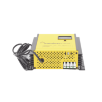 Cargador de Baterías de Plomo Ácido 12 Volts, 15 A / Bancos de 100 a 200 Ah