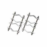 ANTC482-p.png Juego de Dos Abrazaderas Dobles para Mástiles de 3.8 a 8.9 cm, con Separación entre centros de 12 cm.