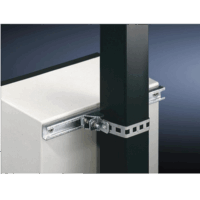 Juego de 2 Herrajes Metálicos para Fijación de Gabinetes Línea PST de 60 cm de ancho. Aplicable en Poste Cuadrado o Redondo.