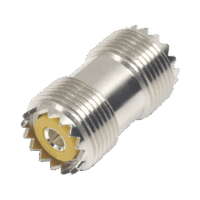 RFU536-p.png Adaptador Barril en Línea, de Conector UHF Hembra (SO-239) a UHF Hembra (SO-239), Niquel/ Plata/ Dap.