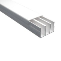 TEK62ST.jpg Canaleta sin troquel con tapa color blanco de PVC auto extinguible, 40 x 62 tramo 2.5m (6301-01251)