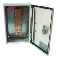 TGBUE12.jpg Barra de Unión y Distribución de Hilos Tierra Física con Gabinete de 1999 Amperes de Capacidad.